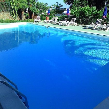 Residence La Carruba Diano Marina Kültér fotó