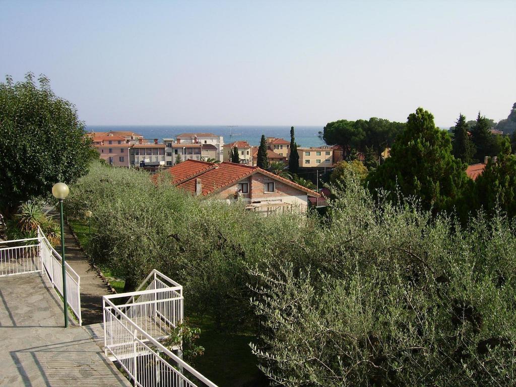 Residence La Carruba Diano Marina Kültér fotó