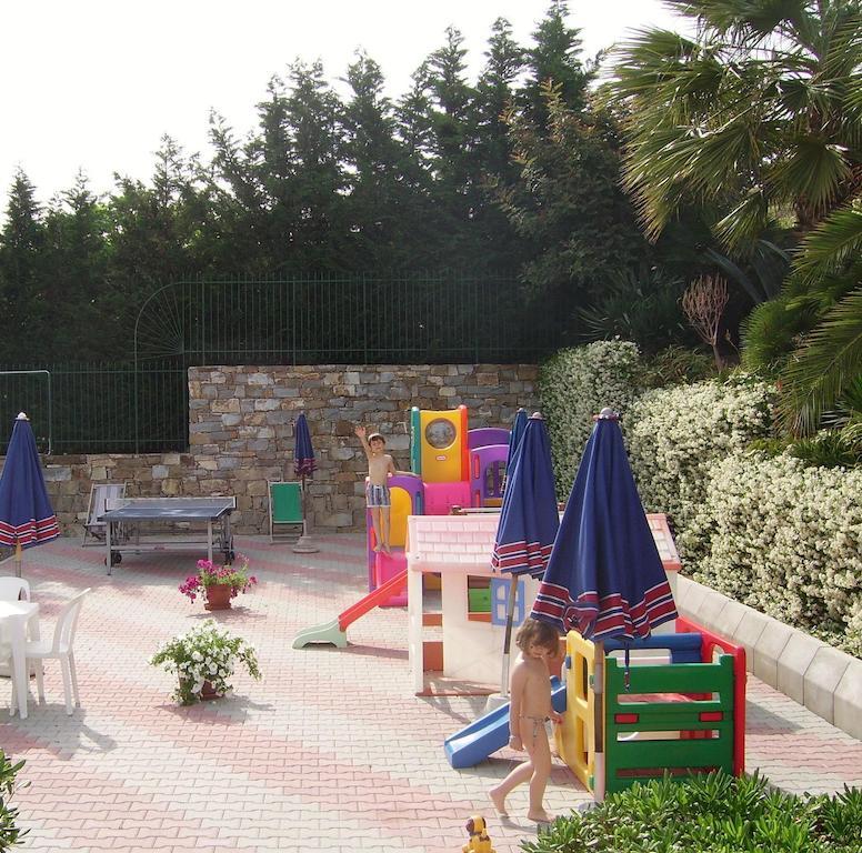 Residence La Carruba Diano Marina Kültér fotó