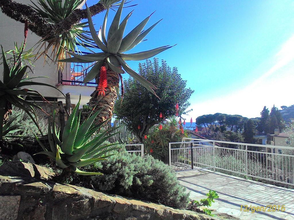 Residence La Carruba Diano Marina Kültér fotó