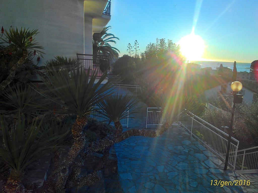 Residence La Carruba Diano Marina Kültér fotó