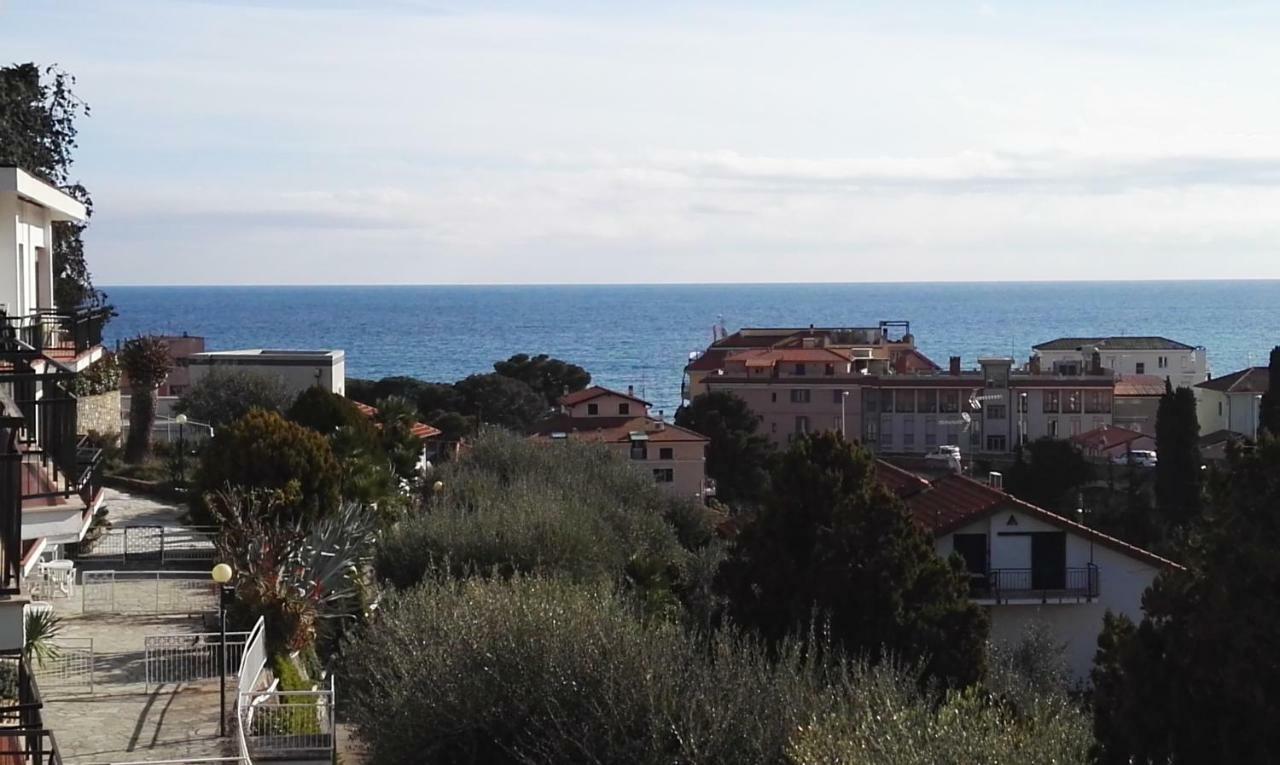 Residence La Carruba Diano Marina Kültér fotó
