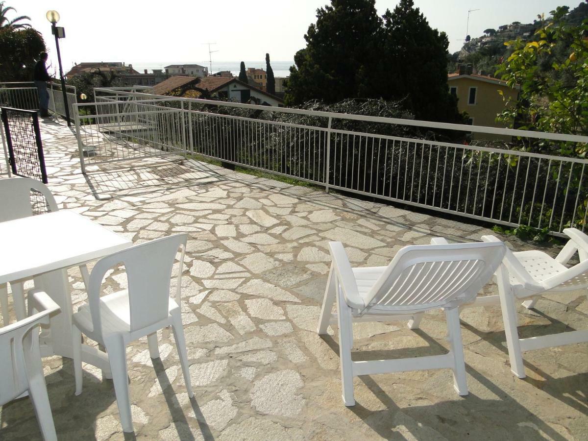 Residence La Carruba Diano Marina Kültér fotó